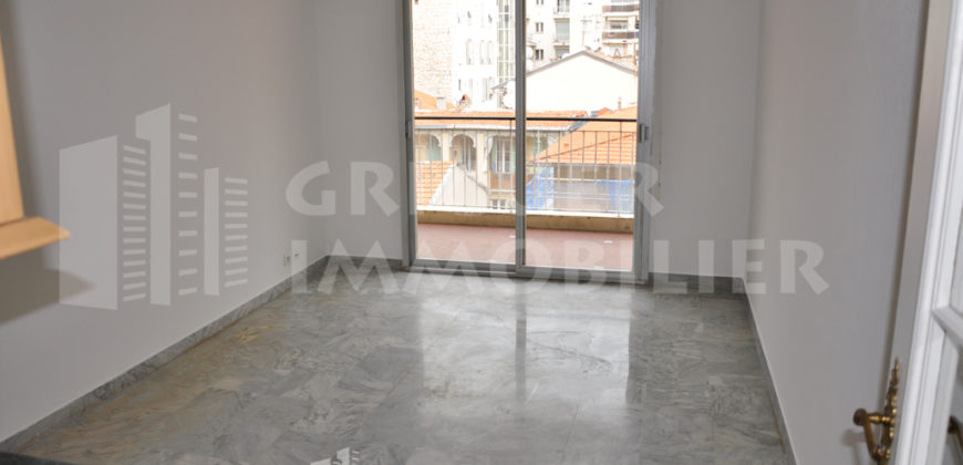 Location studio Nice proche Borriglione