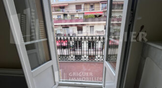 Location 2 pièces avec balcon Nice proche Gare du Sud