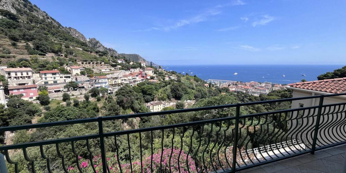 Location petite maison 4 pièces en duplex Villefranche sur Mer / Haut Beaulieu