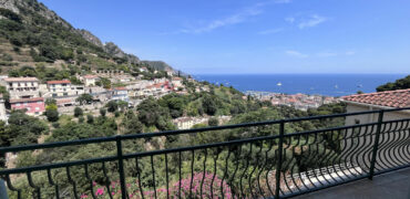 Location petite maison 4 pièces en duplex Villefranche sur Mer / Haut Beaulieu