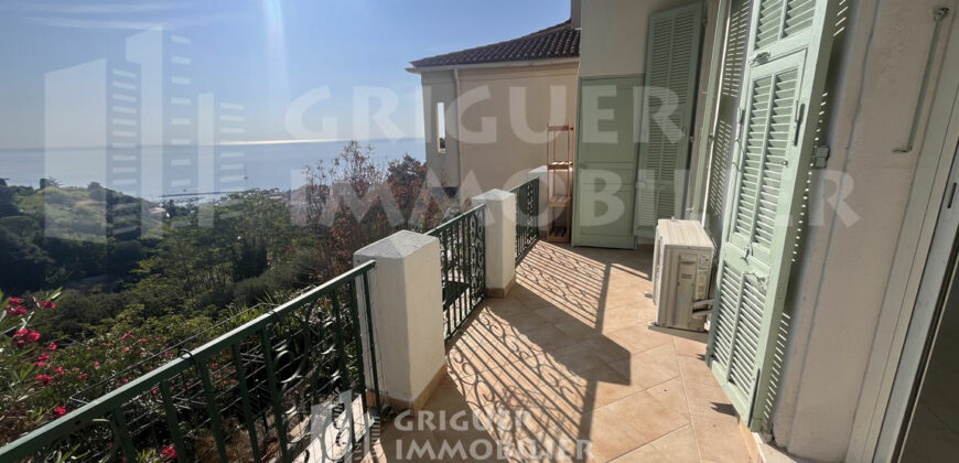 Location petite maison 4 pièces en duplex Villefranche sur Mer / Haut Beaulieu