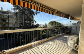 Location 3 pièces Nice Cimiez Scuderi