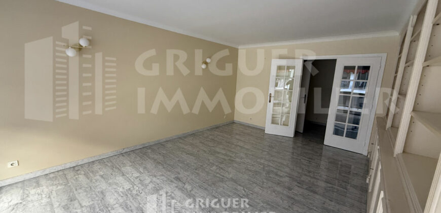 Location 2 pièces Nice centre proche square Mozart