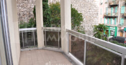 Vente grand studio avec terrasse Nice quartier du Port
