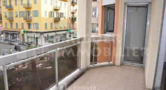 Vente grand studio avec terrasse Nice quartier du Port