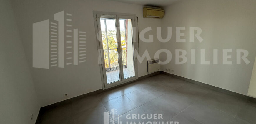 Location studio Nice Av Borriglione proche tramway