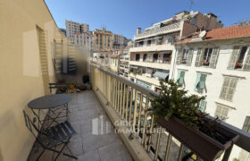 Vente grand studio avec terrasse Nice Bd Gambetta