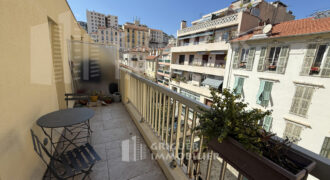 Vente grand studio avec terrasse Nice Bd Gambetta