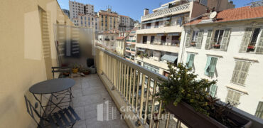 Vente grand studio avec terrasse Nice Bd Gambetta