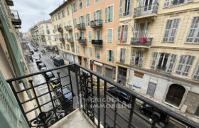 Vente petit 2 pièces Nice centre Bas Cimiez