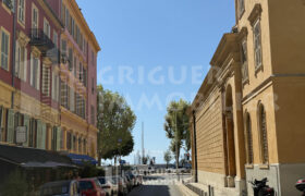 Vente deux studios avec mezzanine Port Nice
